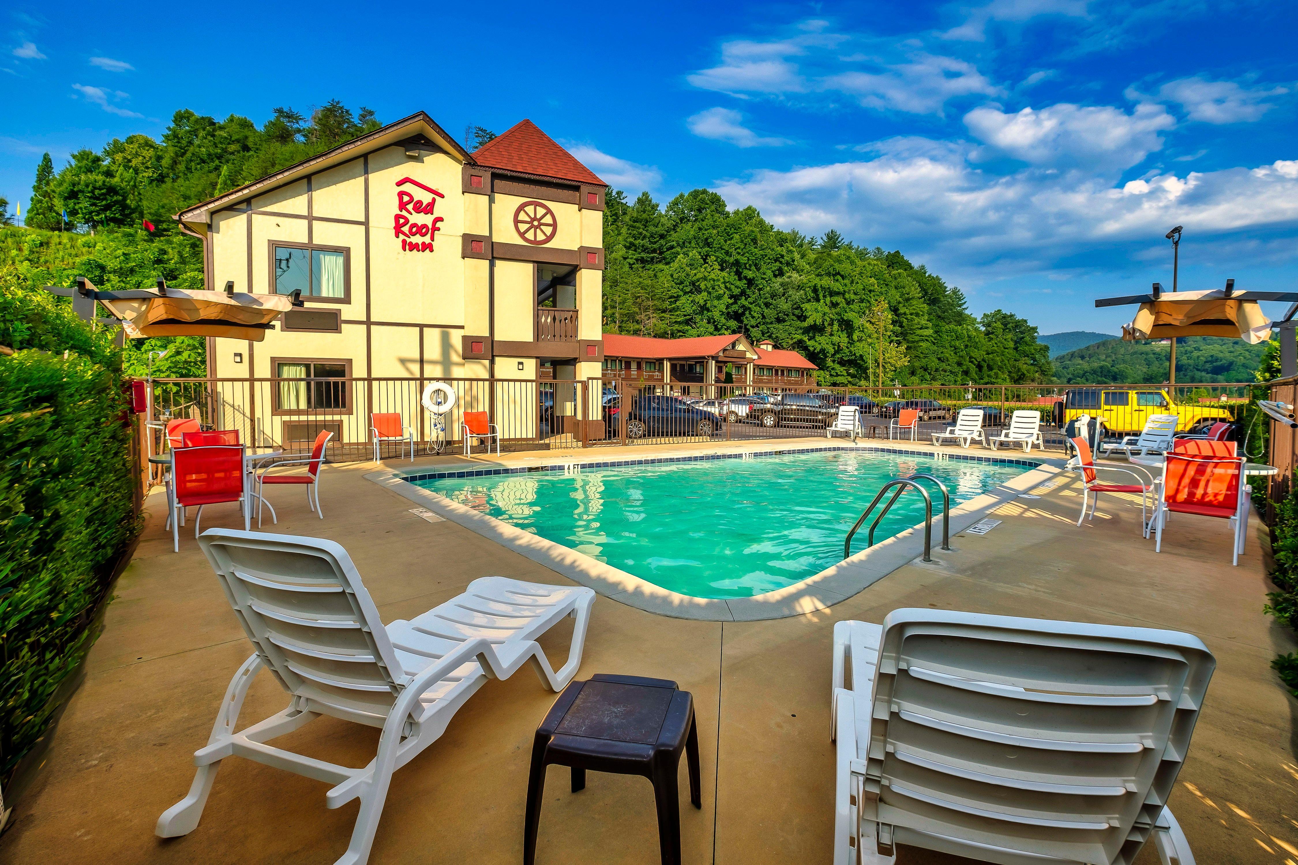 Red Roof Inn Хелен Экстерьер фото