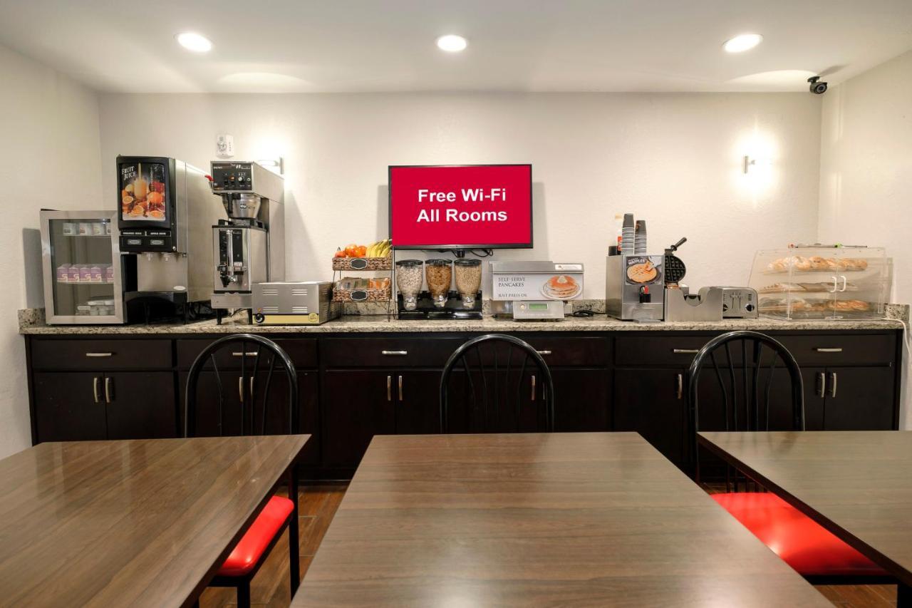 Red Roof Inn Хелен Экстерьер фото